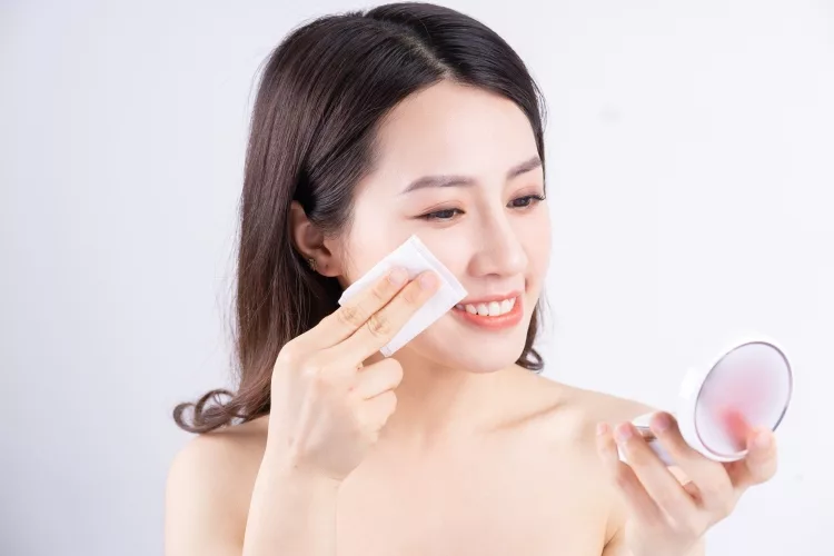 5 Best Korean Makeup Removers in 2023