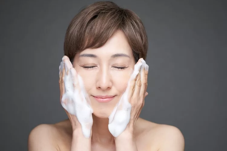 Top 10 Best Korean Facewash for Acne in 2022